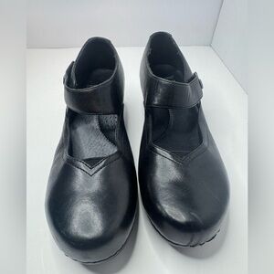 Dansko Black Leather Mary Jane Clogs Size EU38